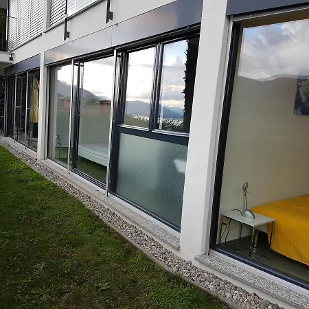 Apartment Brissago: 3.5 Zi-wohnung An Extrem Ruhiger Lage Mit Fantastischem Ausblick Brissago TI